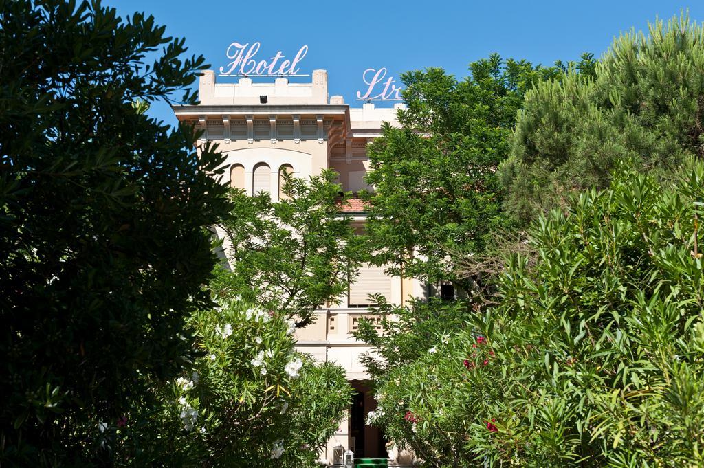 Hotel Stresa Cesenatico Kültér fotó
